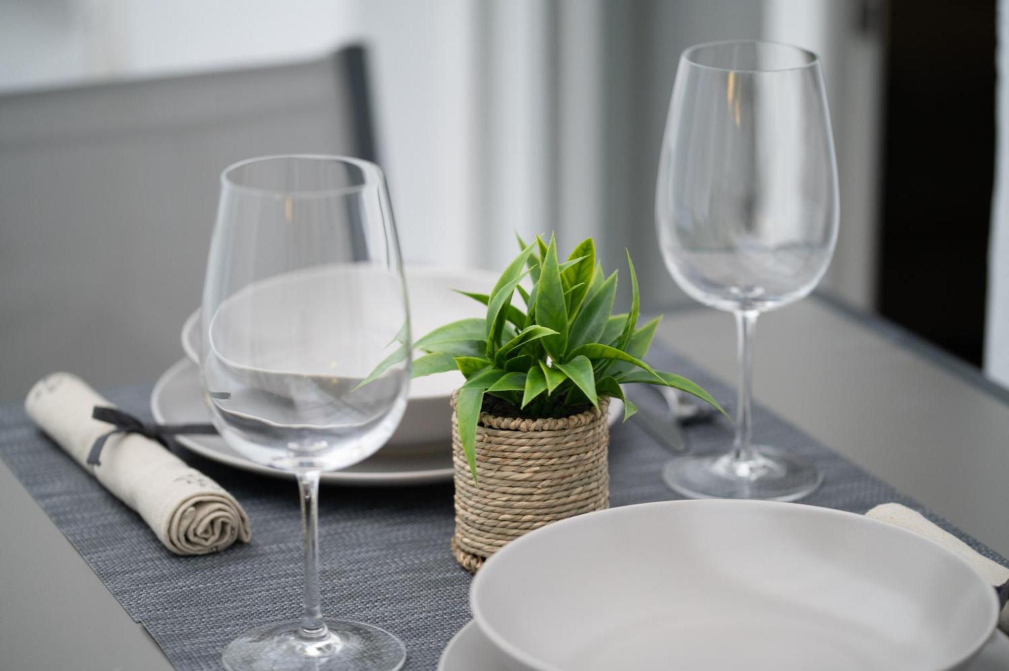 Honey Oak & Cream Patio By Nest Apartment Tesalonika Bagian luar foto