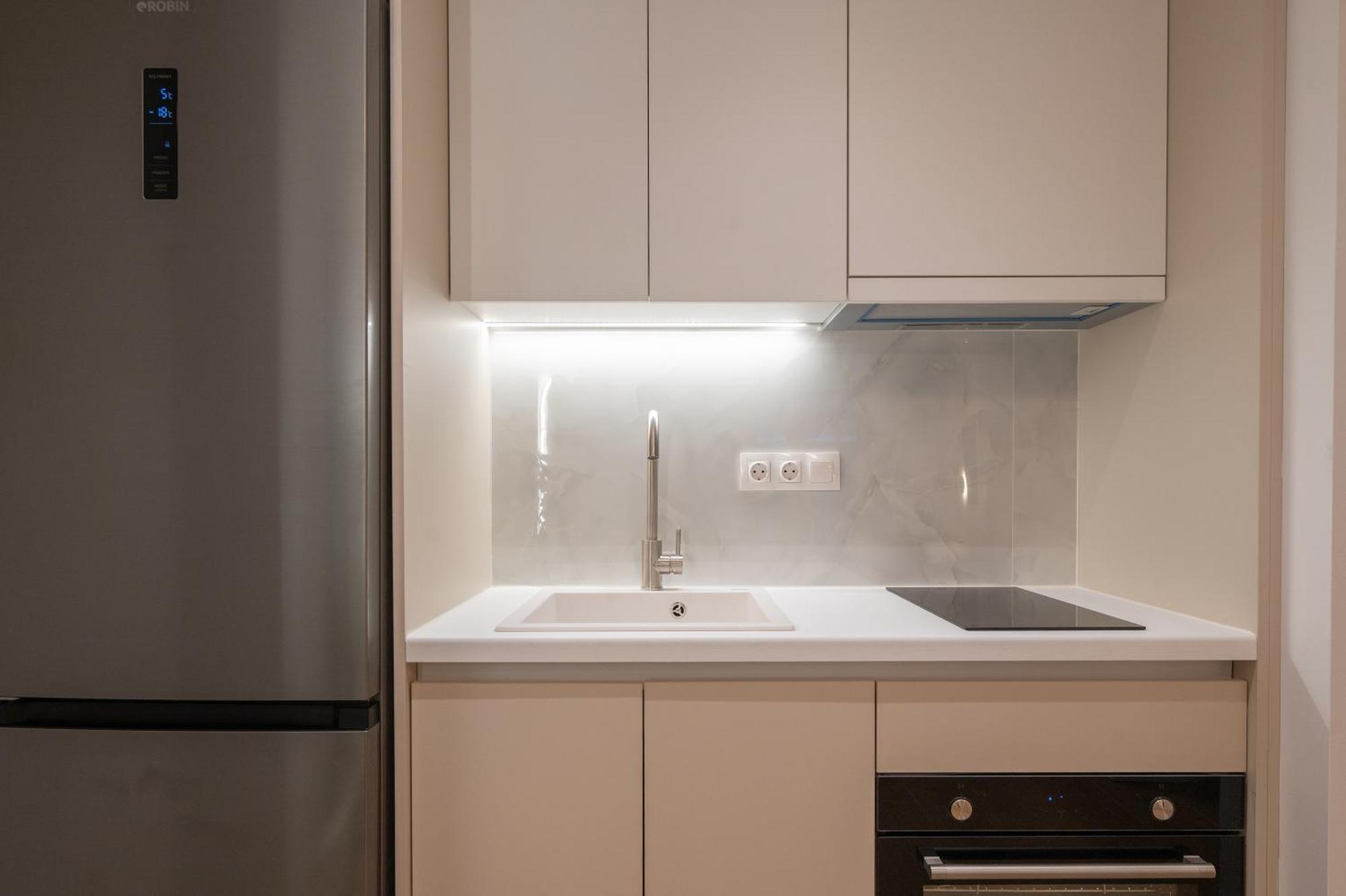 Honey Oak & Cream Patio By Nest Apartment Tesalonika Bagian luar foto