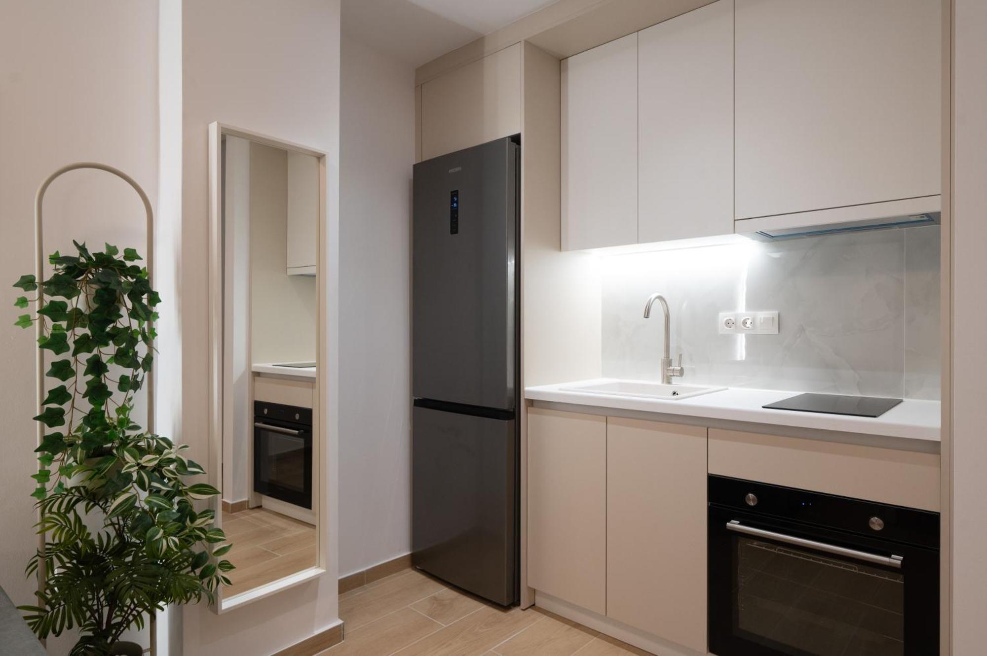 Honey Oak & Cream Patio By Nest Apartment Tesalonika Ruang foto